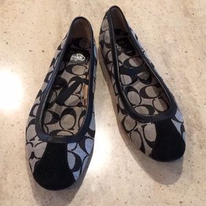 Coach flats
